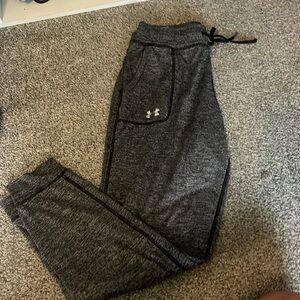 Gray/black under-armor joggers
